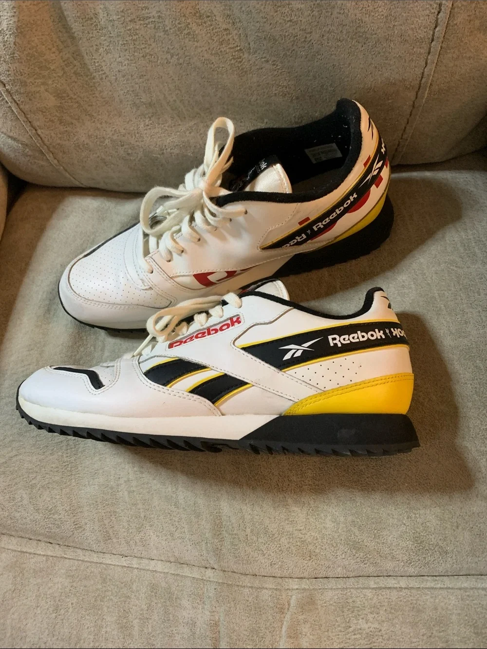 Reebok Mens Classic Leather Ripple Sneakers